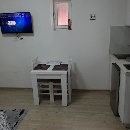 Klent Studio Apartment Pogradec Exterior photo